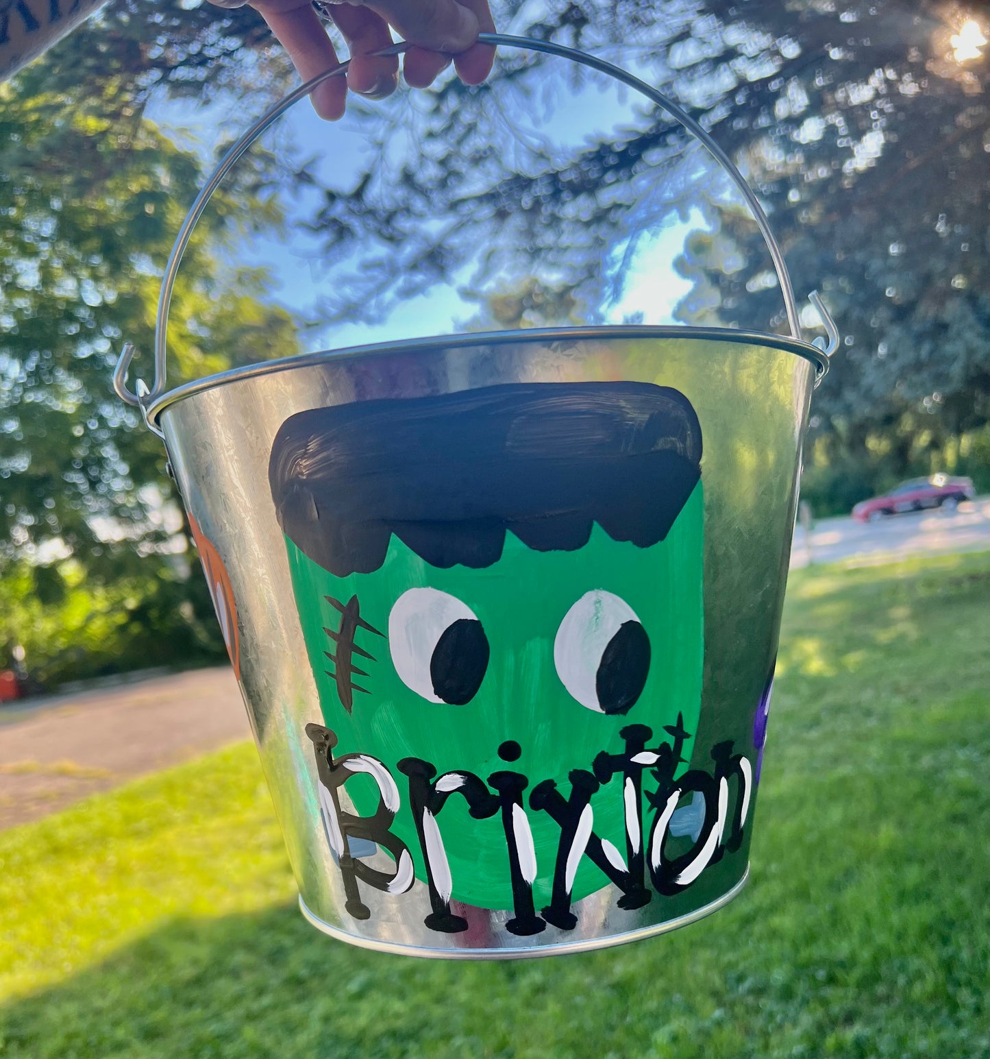 HALLOWEEN TRICK OR TREAT BUCKETS